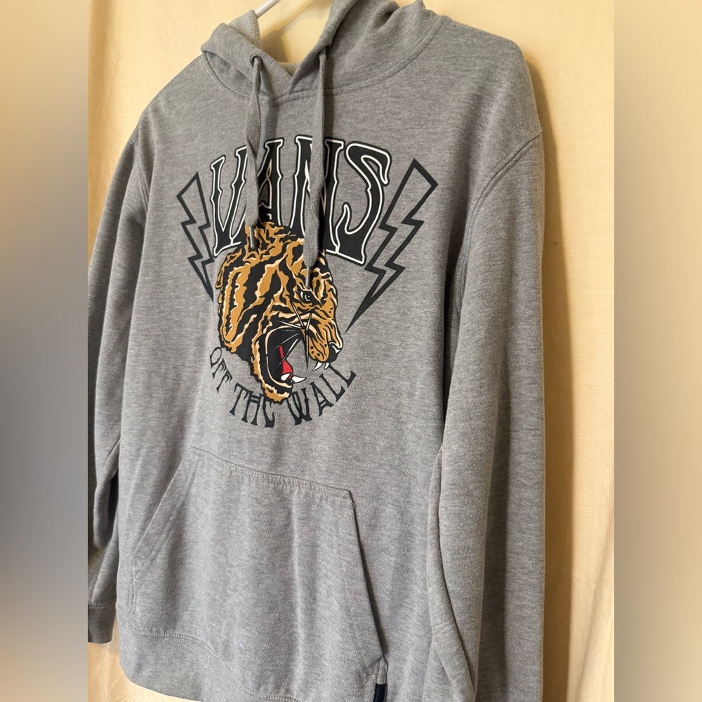 Vans Hoodie, Men’s size Small, Gray Mountain Tiger Vans Sweatshirt Hoodie - Picture 6 of 9